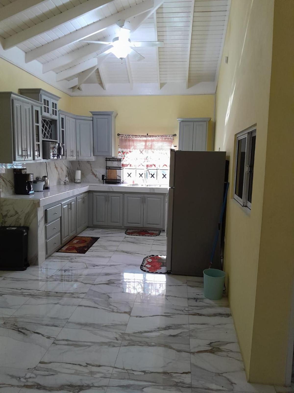 Jamaica Oasis Suite Portmore Extérieur photo